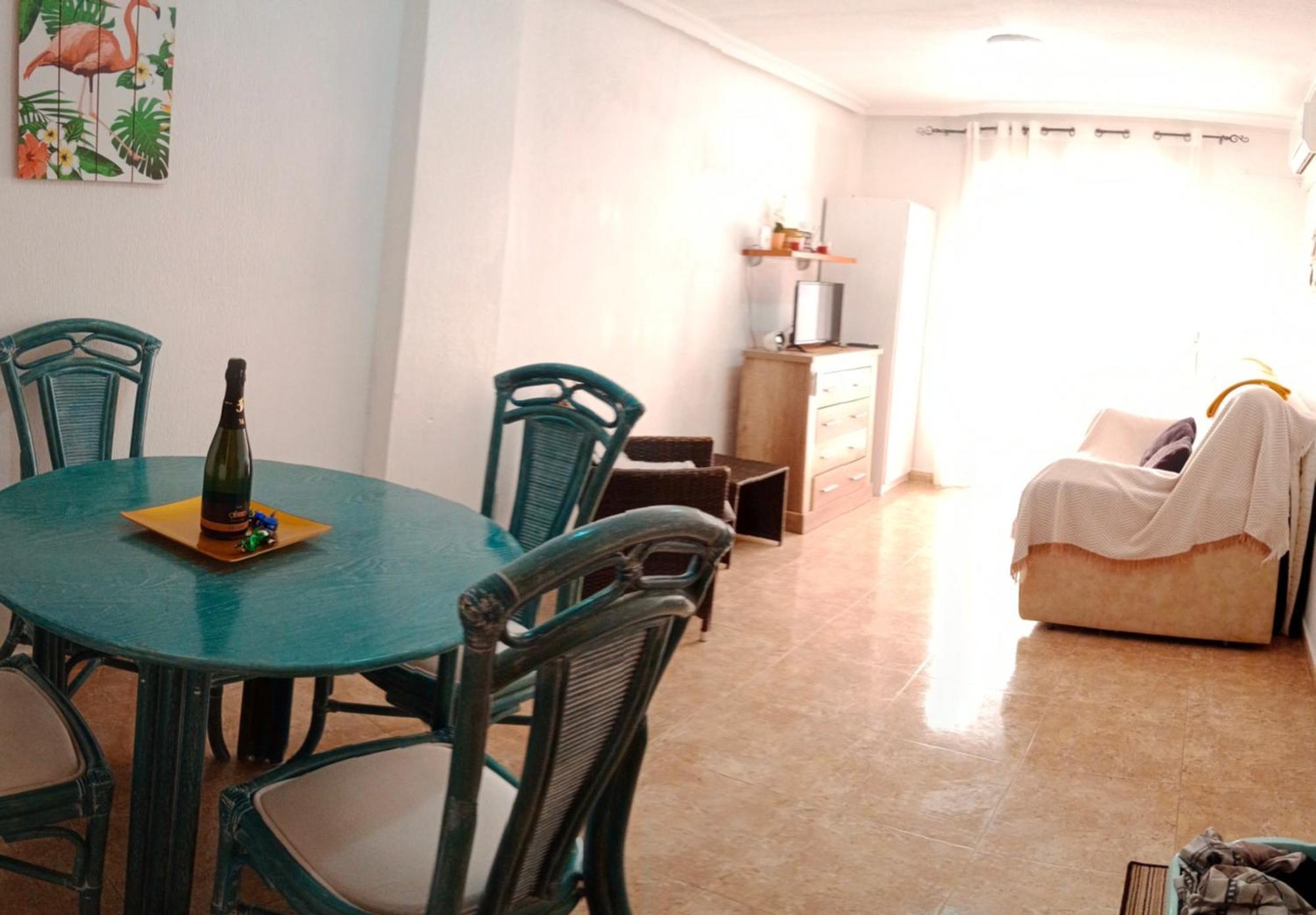 Estudio Wifi Bano 1 Sofa Cama Doble Piscina Playa 100Mts Torrevieja Exterior photo